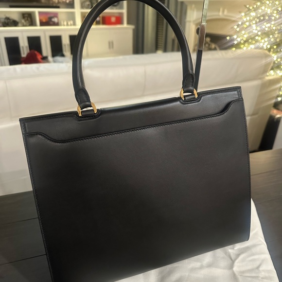 AUTHENTIC Salvatore Ferragamo Trifoluo Top Handle Bag Woven Leather Medium - Picture 3 of 16